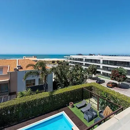 Beautiful House Beachfront !