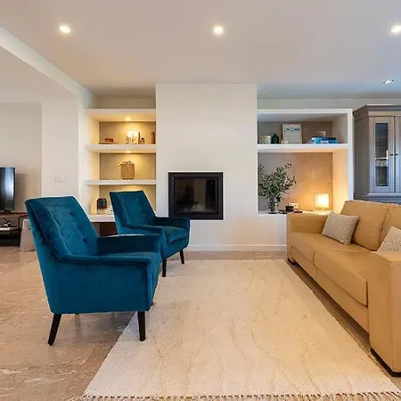 Beautiful House Beachfront ! 홈스테이 빌라노바데가이아